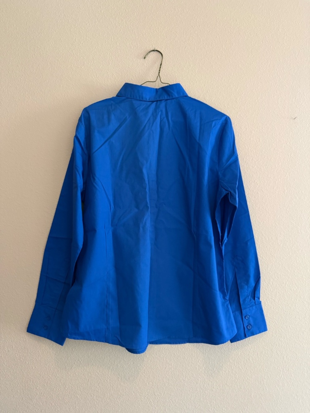 New Women's Blue Poplin Dress Shirt, Size L - Picture 3 of 5